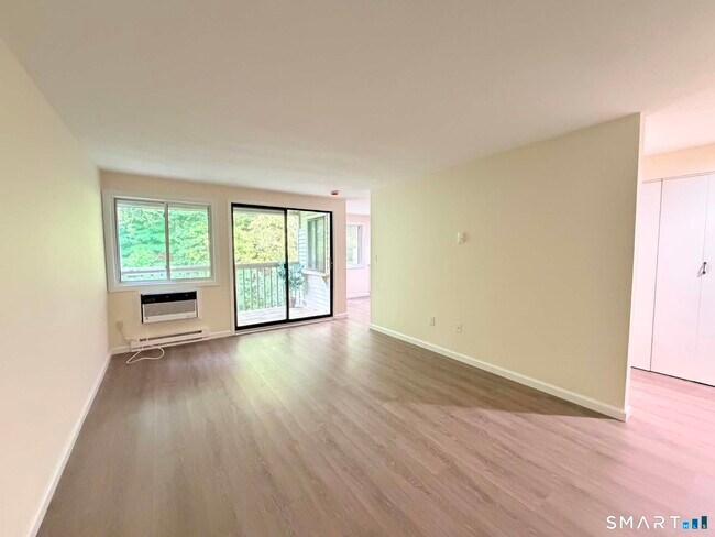 Photo - 7 Padanaram Rd Unit J243