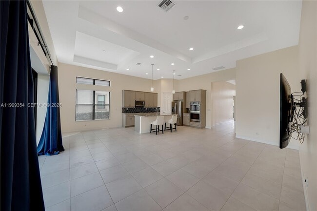 Photo - 11815 Leon Cir N