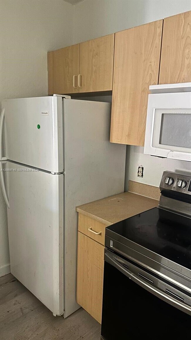 Photo - 2703 Belmont Ln Unidad 2703