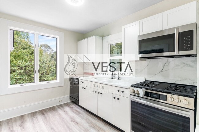 42 Greenhill Ave