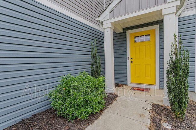 Photo - 818 Purcell Dr