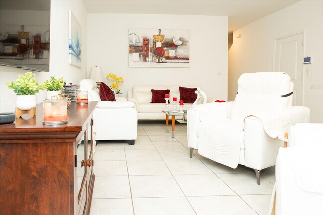 Photo - 1147 SW 7th Ave