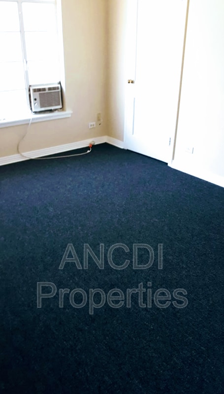 Photo - 703 Spring St