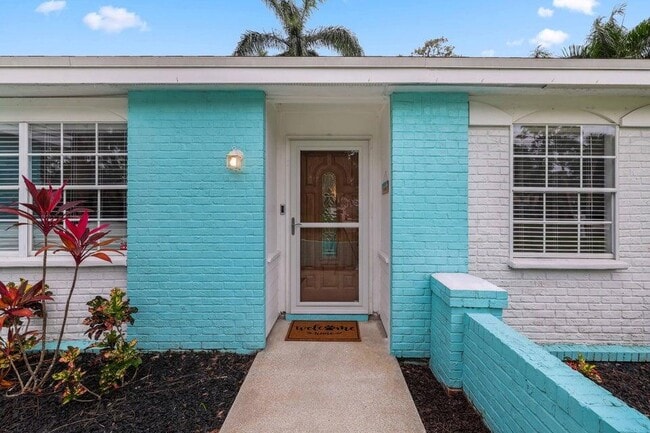 Photo - 5554 Hibiscus Rd