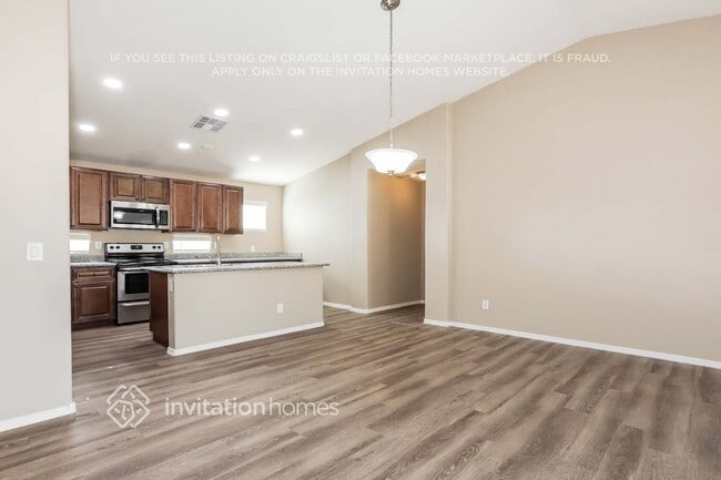 Photo - 2546 S 114th Ln