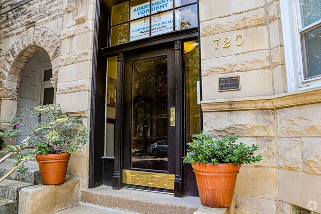 Building Photo - Harris Point Chicago Rental