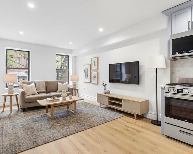 Photo - 612 Hancock St Unit 1