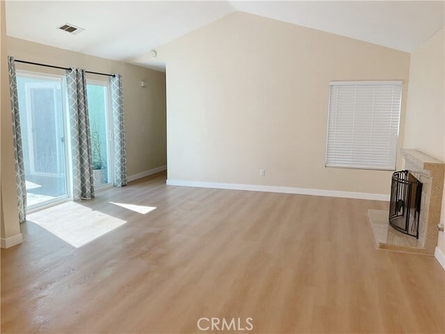 Photo - 5380 Dunlop Dr