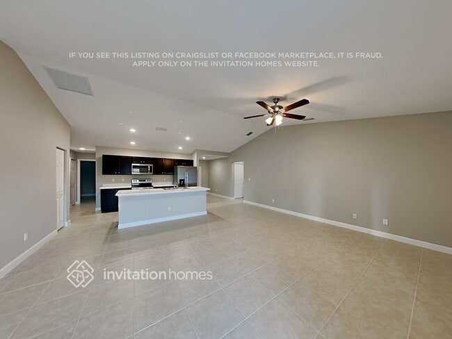 Photo - 442 Oldenberg St SW