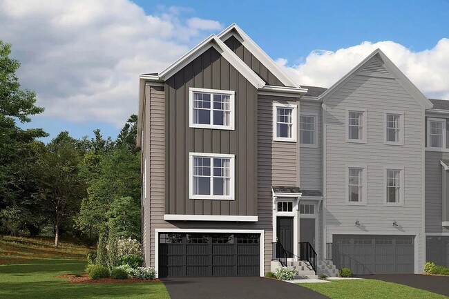 Brand New 2-Story Townhome, Lake View, Pet... - Brand New 2-Story Townhome, Lake View, Pet...