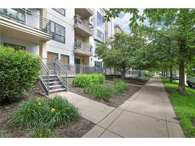 Photo - 2565 Franklin Ave Unidad 207