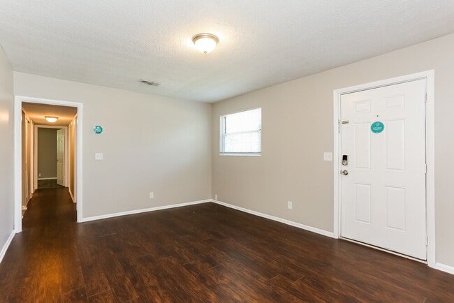 Photo - 6529 Hugh Ct