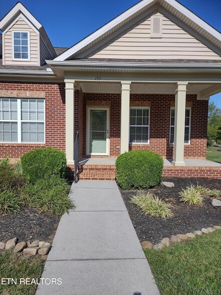 155 Hatleyberry St