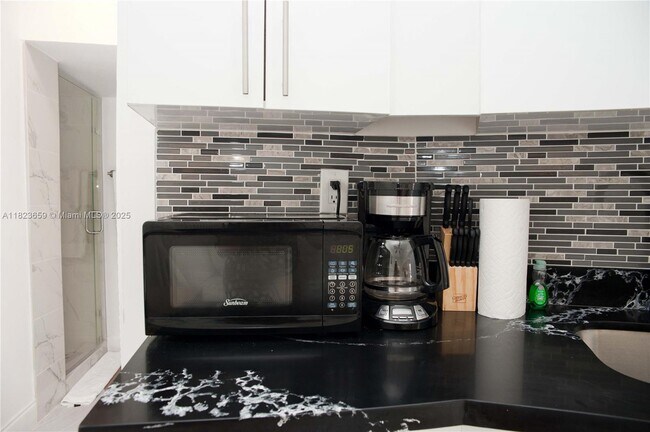 Photo - 4105 N Ocean Dr Unit 1A