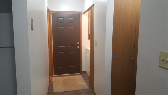 Photo - 858 Woodgate Dr