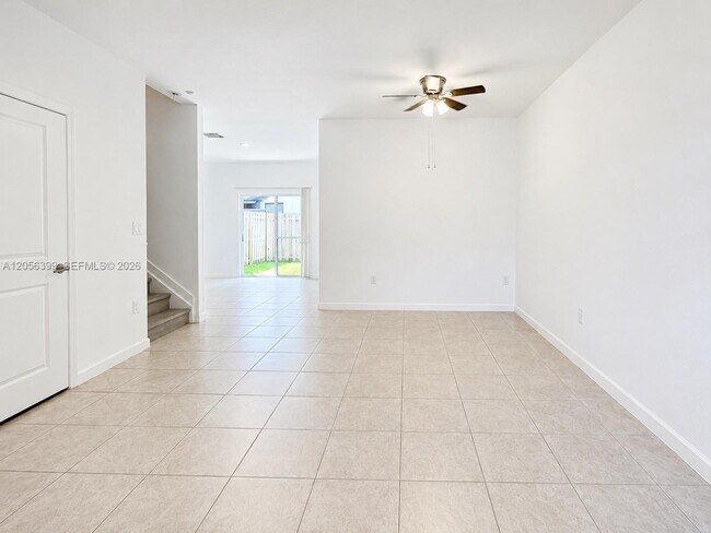 Photo - 2637 SE 12th St