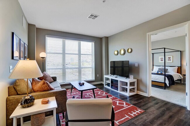 Photo - 433 W Rich St Unidad ID1257763P