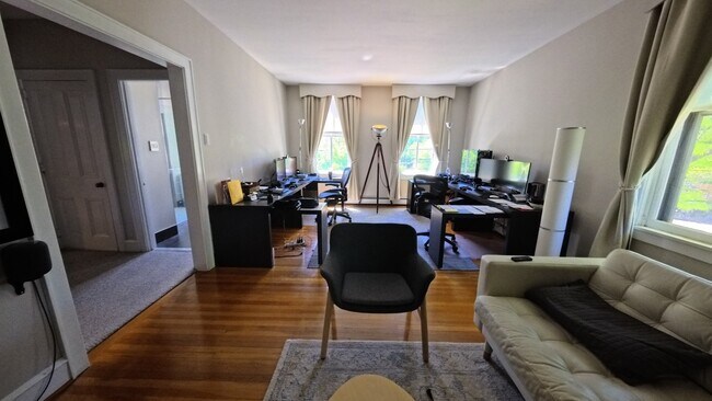 Photo - 35 Grove St