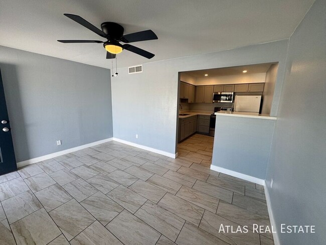 2 Bed 1 Bath Apartment- ready for move in! - 2 Bed 1 Bath Apartment- ready for move in! Unidad 1