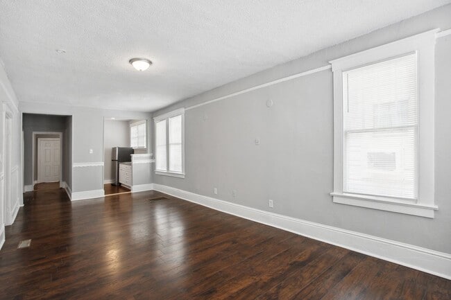 Photo - Large 3BR/2BA Downtown Savannah Home For Rent