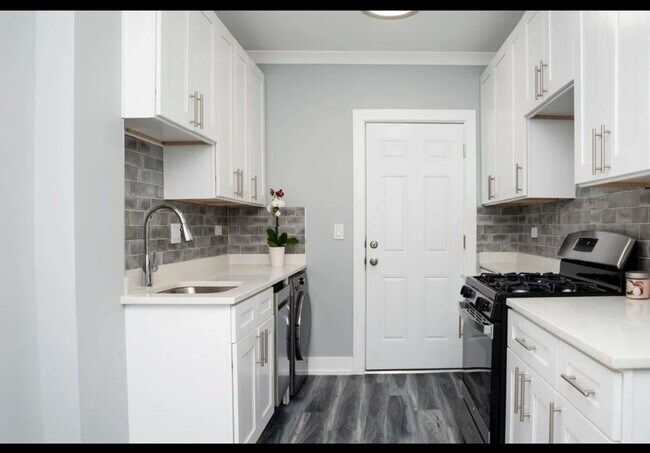 Photo - 0 bedroom in Chicago IL 60613 Unidad 2W