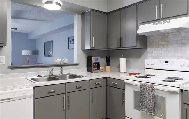 Photo - 106 NW Park St Unit B