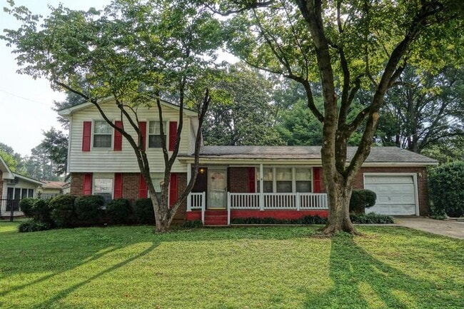 Photo - 7805 Hilton Dr SW