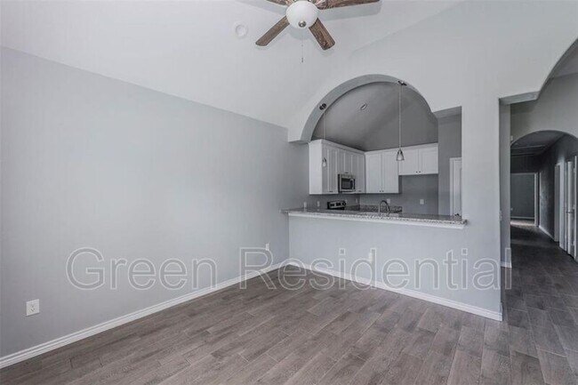 Photo - 16948 W Ivanhoe St