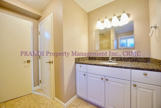 Photo - Two weeks free rent if lease signed by Nov... Unit B