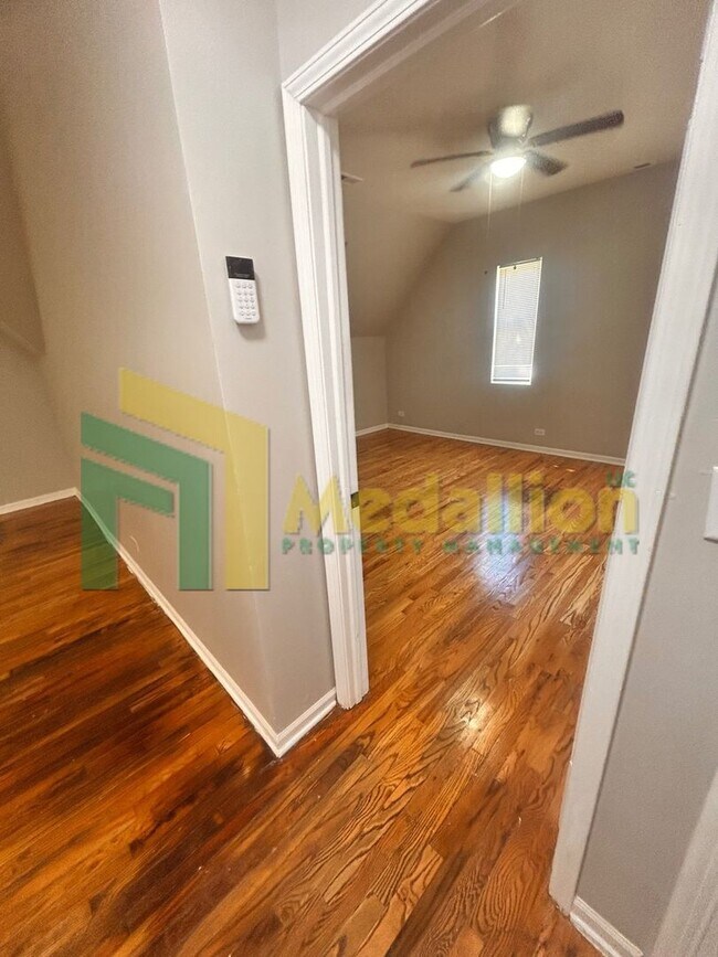 4700 W Monroe St Unit 2