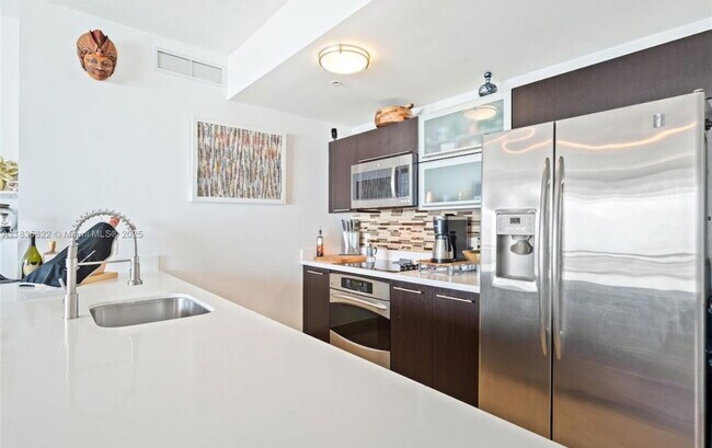 Photo - 90 SW 3rd St Unit 2406