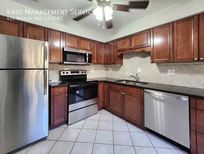 Building Photo - 426 Wesley Ave Unit 426-03 Rental