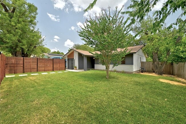 Photo - 6609 Branchwood Dr