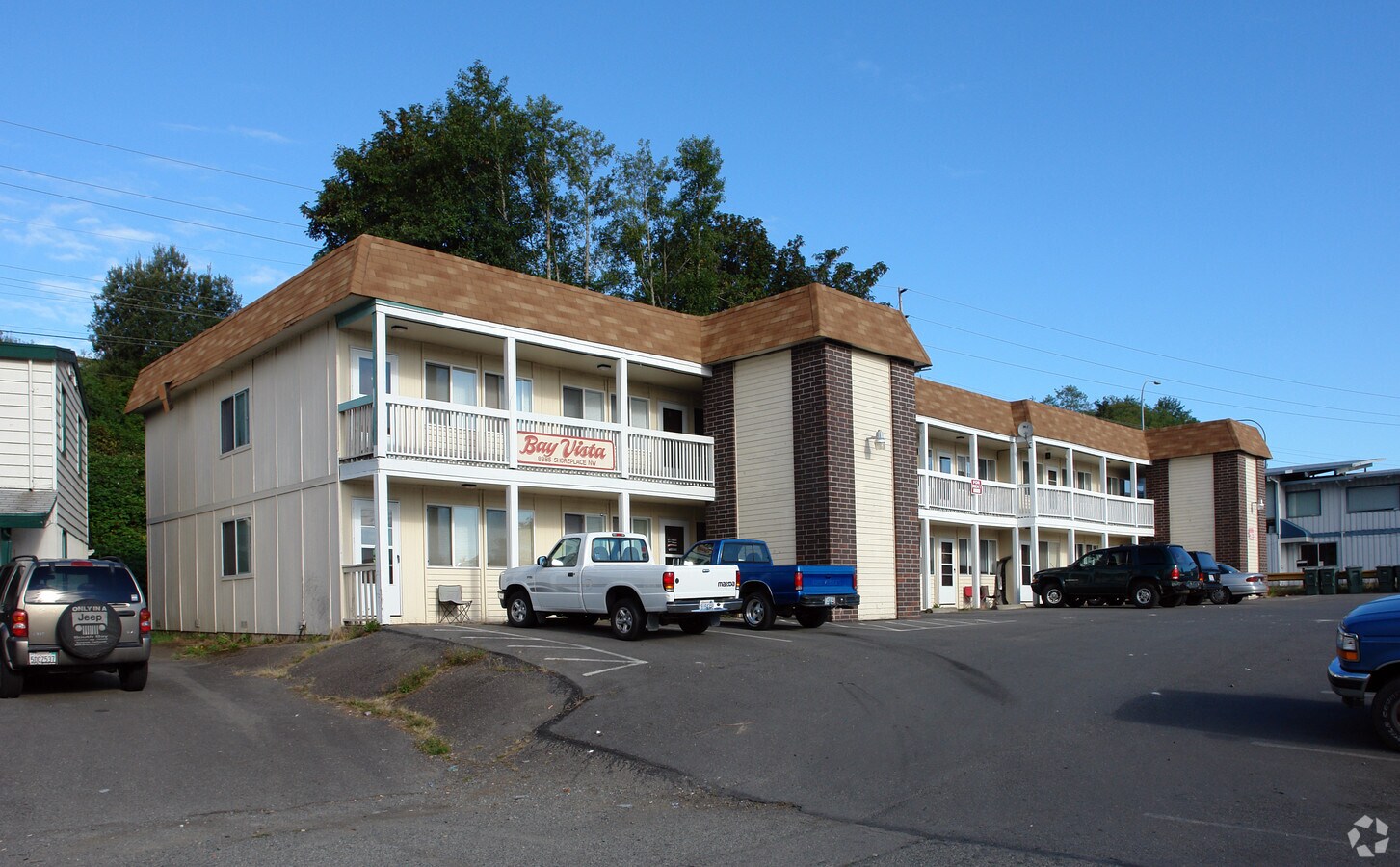 Bay Vista - Bay Vista Apartments