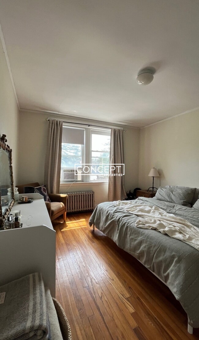 Photo - 2045 Commonwealth Ave Unit 301