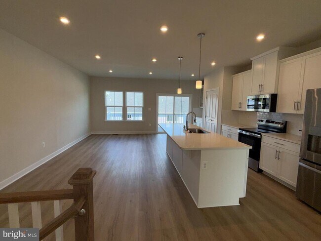 Photo - 9193 Edenderry Dr