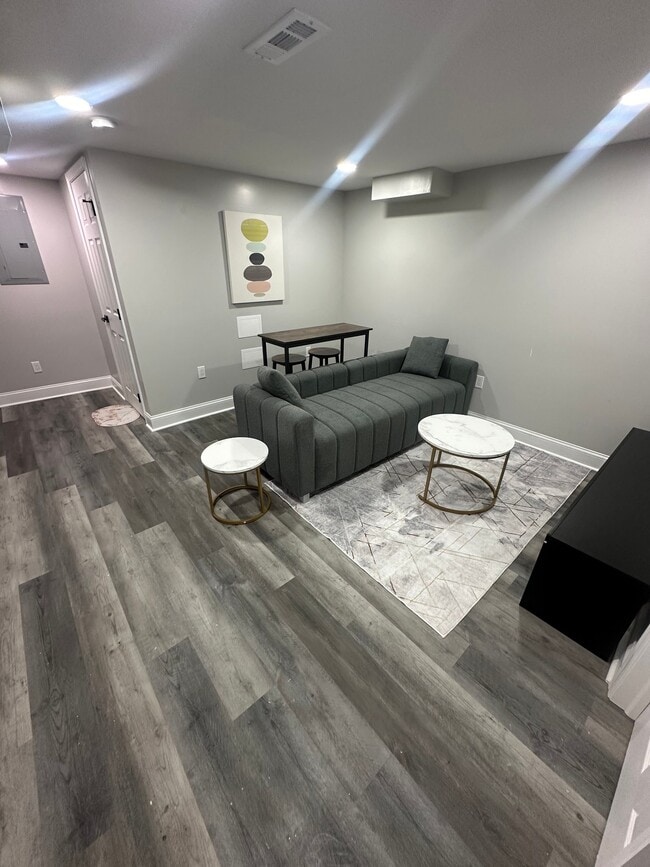 4918 North Capitol St NW Unidad Basement