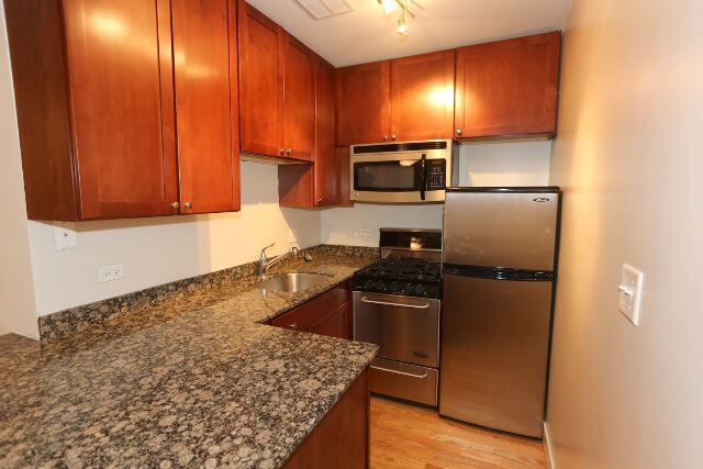 Photo - 650 W Wrightwood Ave Unit 302