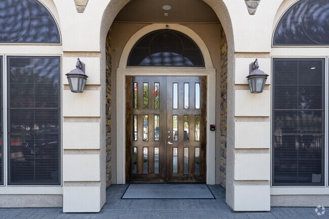 Leasing Office Entrance