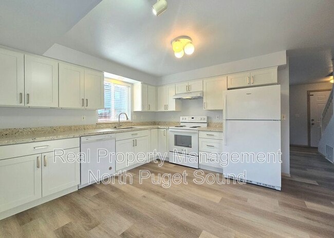 Photo - 7513 59th Dr NE