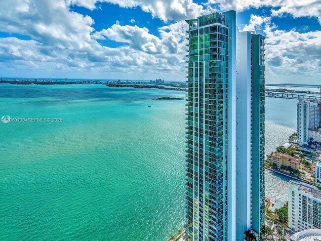 480 NE 31st St Unit 4202/03