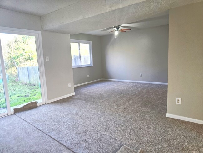 Photo - 94 Balsam Rd