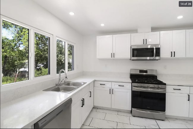 Photo - 2432 Butte St