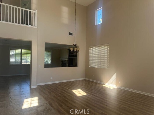 Photo - 43644 Savona St