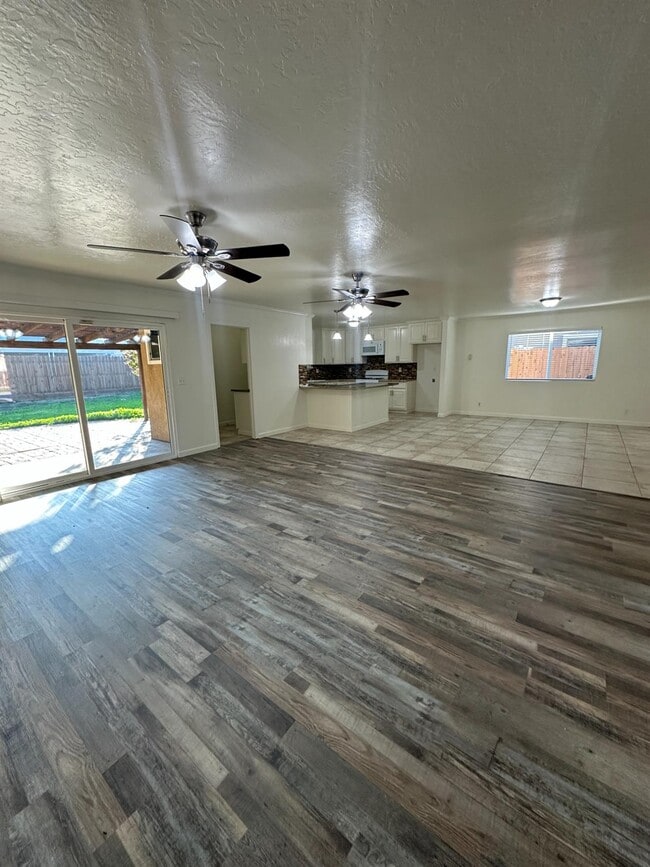 Photo - 440 N Homsy Ave