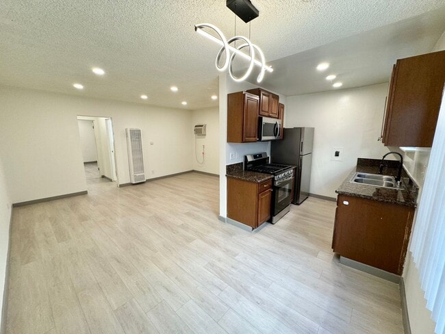 Photo - 12721 Matteson Ave Unit 4