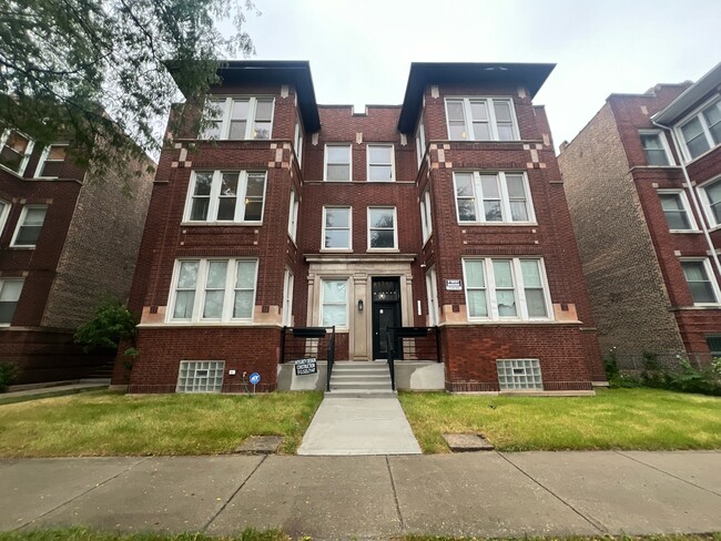 Photo - 7144 S Yates Blvd Apartments Unit 3s