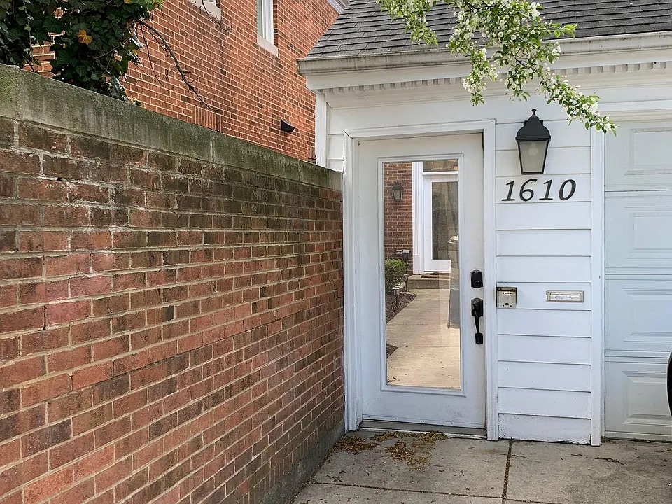 Photo - 1610 N Larrabee St (Chicago, IL)