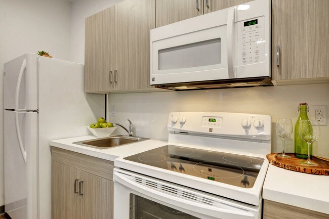 Siegel Suites Swenson II
