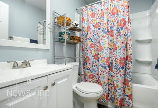 2 Bedroom Town Home! - Discover Hampton Ave Apartments in Greenville, SC!